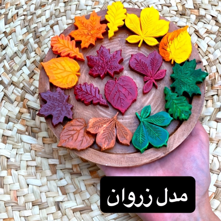دکوری مدل برگ های پاییزی ریز